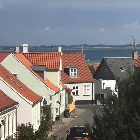 Hotel Den Lille Skole - Ferie Pa Aero I Marstal By - Vaerelser Exteriér fotografie